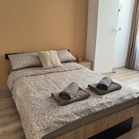 Lareina Apartament 克卢日-纳波卡 外观 照片